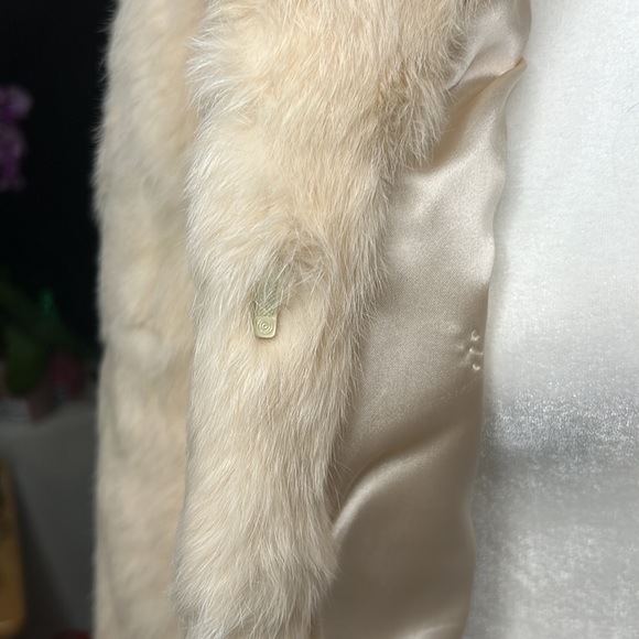 Lory’ Winter Rabbit Faux Fur Favorite Jacket Small - Picture 10 of 11